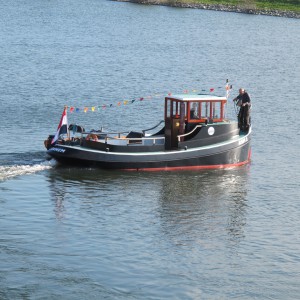 De motor van de ASM 1 wordt gestart. Hij doet het!