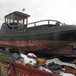 pontje staat te roesten in IJmuiden-1